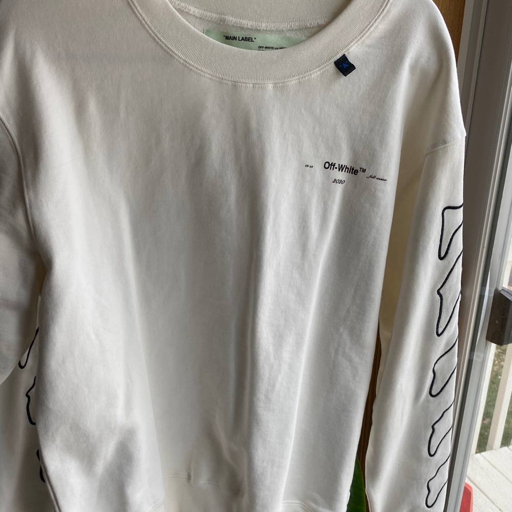 Off white crew neck sweater